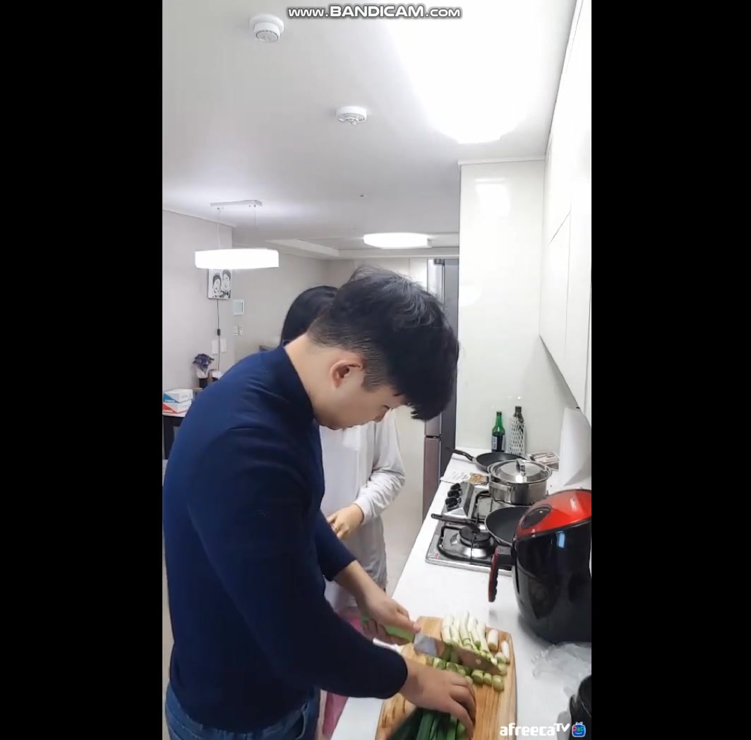 아프리카 노출 2입니다 korean  porn  (1) 2
